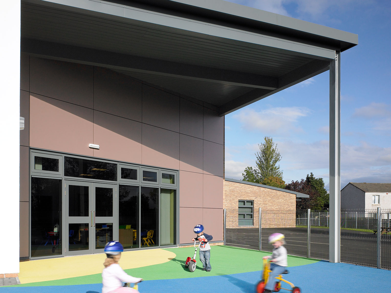 South Lanarkshire School, Phase 1 RYBKA Low Energy, Building